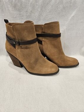 Lucky Brand Chestnut Suede Ankle Booties with Dark Strap 10